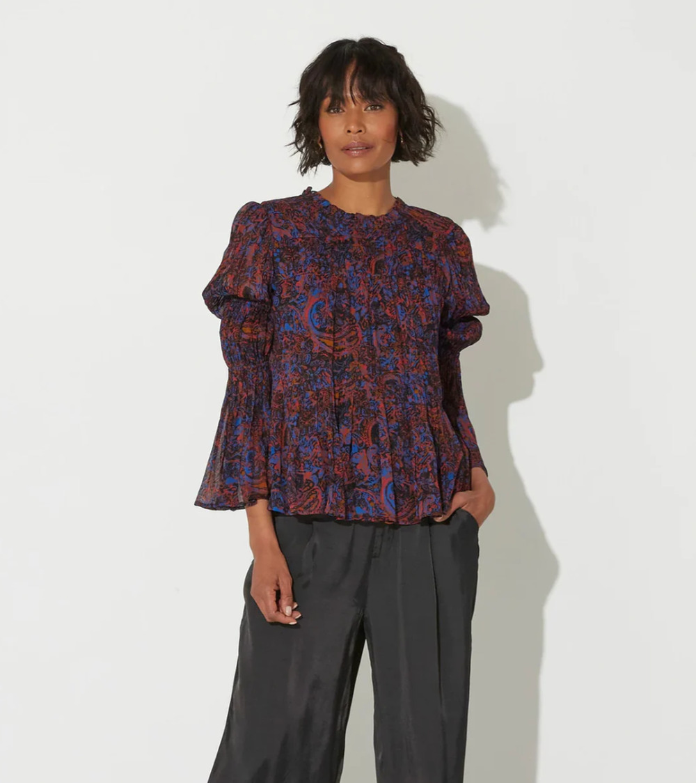 CLEOBELLA NWT Evereve Ines Bell Sleeve Ruffle Neck Blouse // S